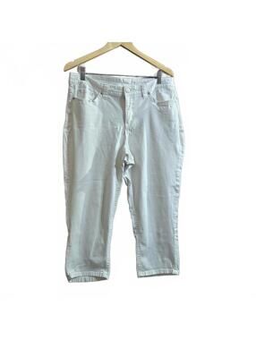 New Direction Weekend Women's Capri Jeans Size 16